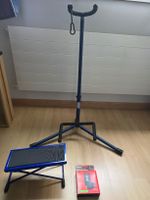 Für Kindergitarre: 3er Set: Ständer, Fussbank & Stimmgerät
