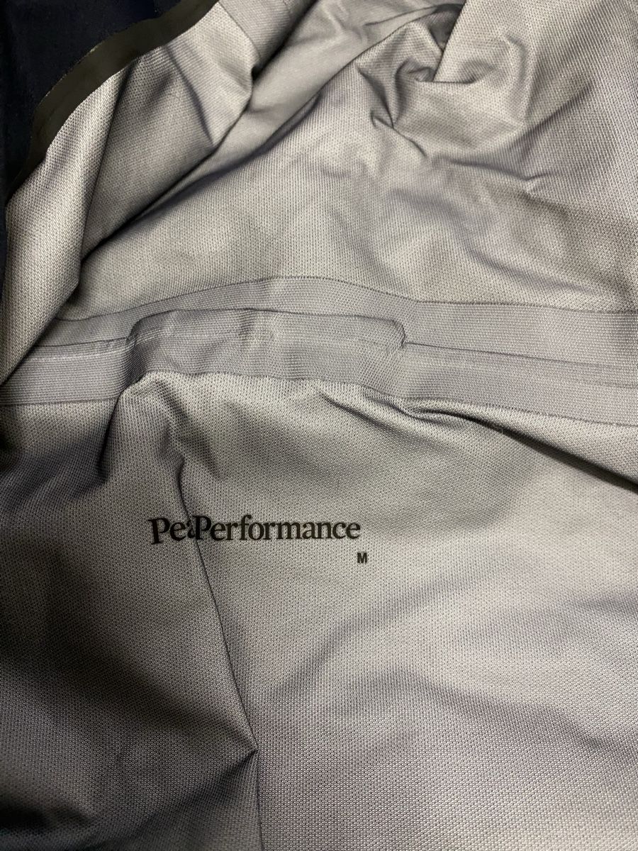 Peak Performance Vestes: Peak Performance Hardshell Jacket Men Blue Size M – D'occasion à Wetzikon ZH par PhlipFlop 2
