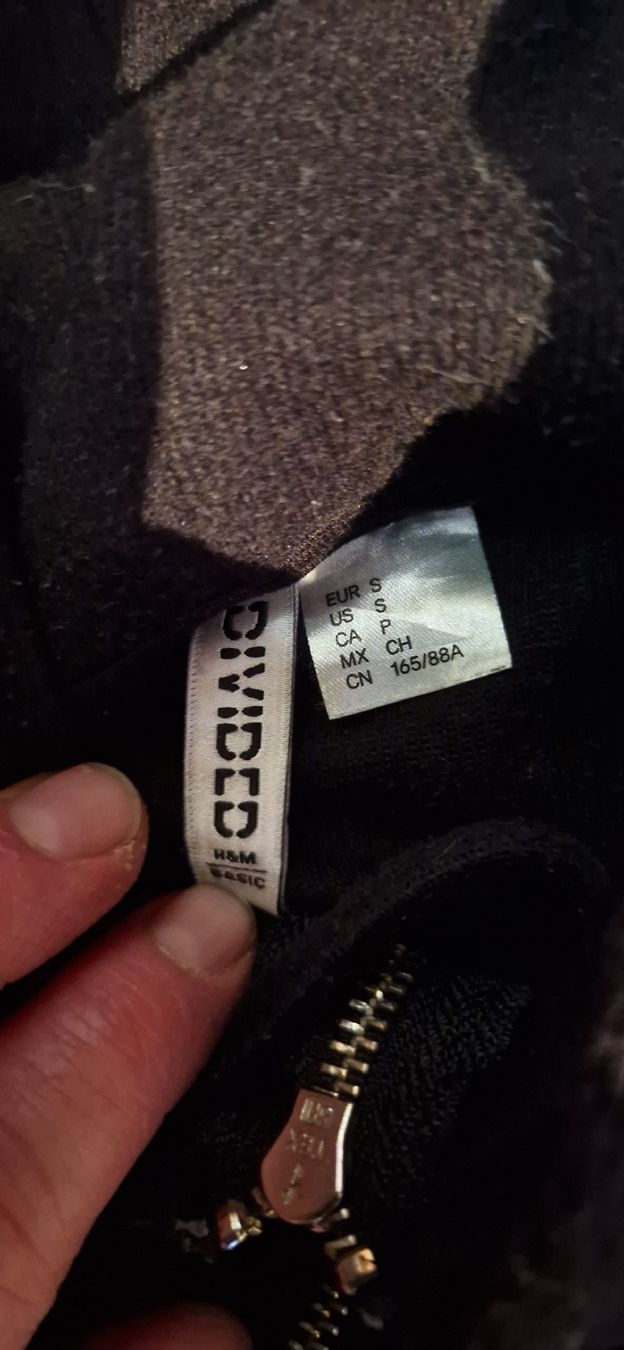 Maglioni & Felpe: 2xBauchfreie Pullover – Usato da Grosswangen venduto da iranki80 4