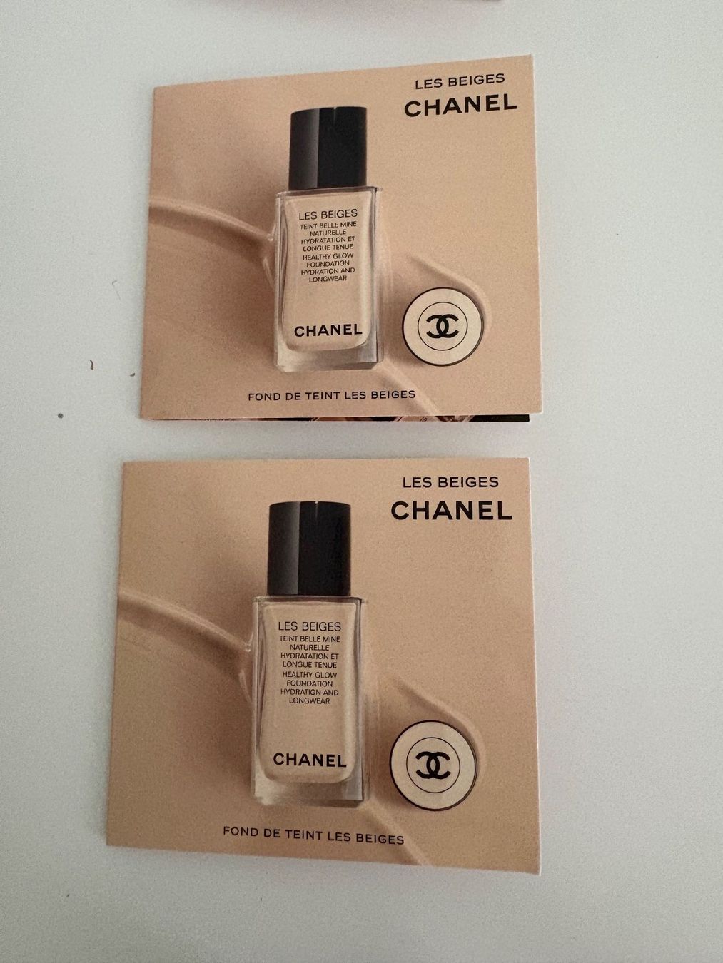 Chanel Maquillage: CHANEL LES BEIGES FOUNDATION B30 2x Samples – Neuf avec emballage d'origine à Muzzano par Sidney_3