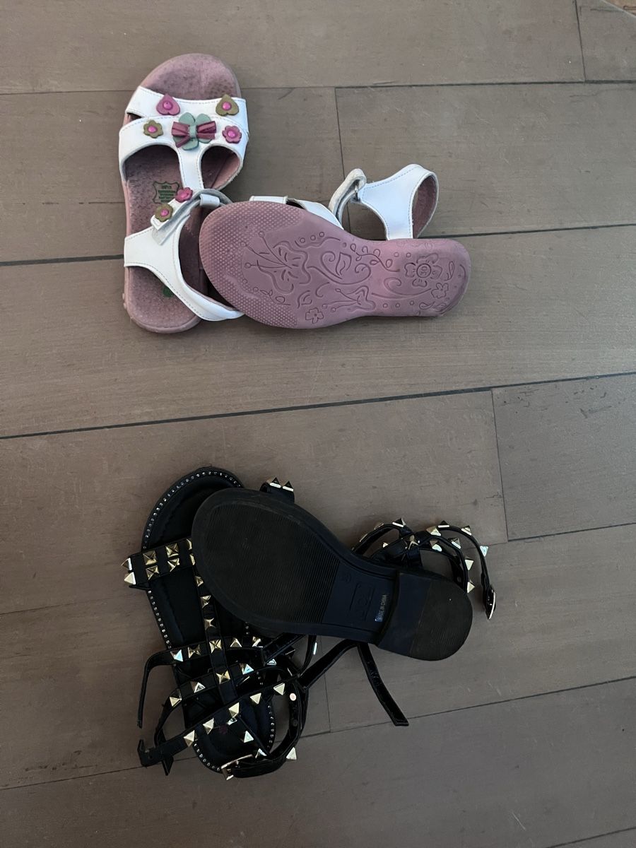 Chaussures filles: Sandalen Grösse 30 – D'occasion à Wallisellen par Joo23