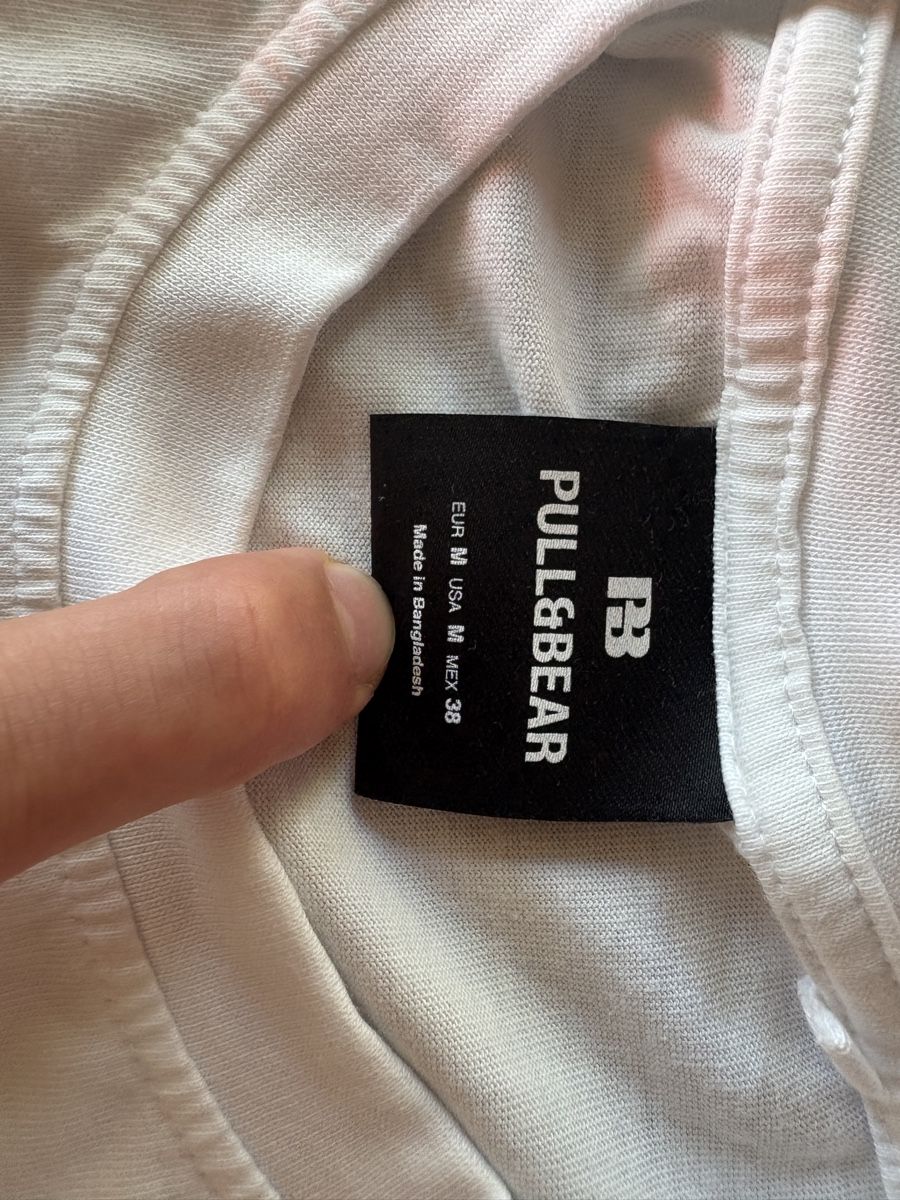 Pull&Bear T-shirt: T-Shirt mit Backprint – Nuovo (secondo la descrizione) da Knonau venduto da ReMaaaan 1