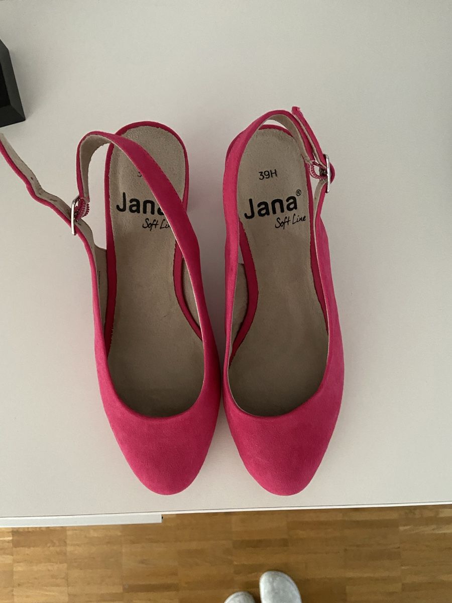 Scarpe da donna: NEU: Slingback Pumps – Nuovo (secondo la descrizione) da Bülach venduto da kittygismo 3