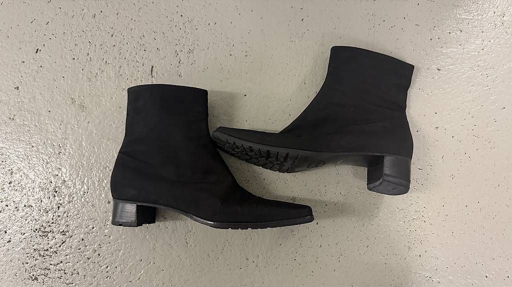 Scarpe da donna: Schuhe spitz Stiefeletten Karree Gr 38 – Usato da Zürich venduto da kim_m7hk 2