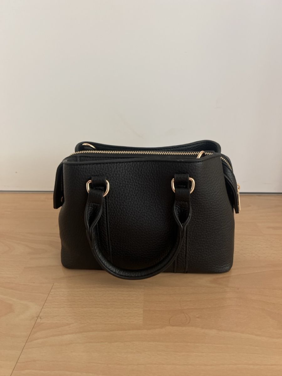 Taschen für Damen: Handtasche Schwarz mit Halstuch neu – Neu und originalverpackt aus Villmergen von Elcus7 2