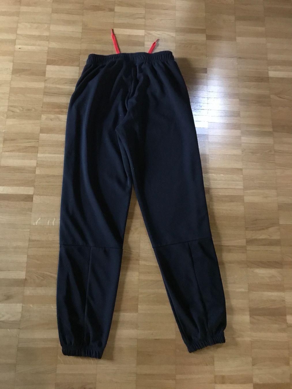 Adidas Pantaloni: Adidas Hose Gr 164 – Usato da St. Margrethen SG venduto da kellenbh 1