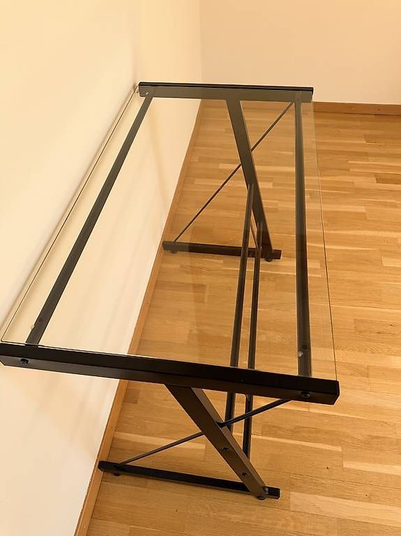 Scrivanie: A donner- bureau structure métal et plateau verre – Usato da Lavigny venduto da fdo01 1