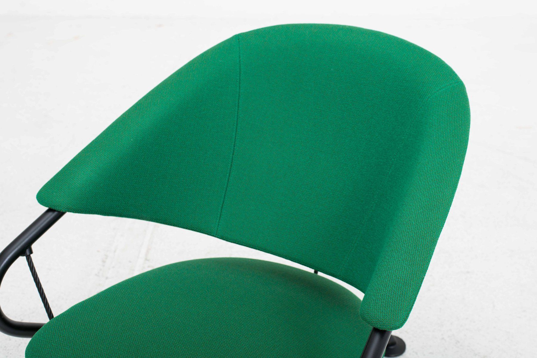 Vitra Poltrone: Vitra Citizen Lowback Sessel von Konstantin Grcic – Usato da Zürich venduto da STUZH38 5