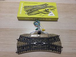 Märklin 5128 Kreuzungweiche H0 (1)