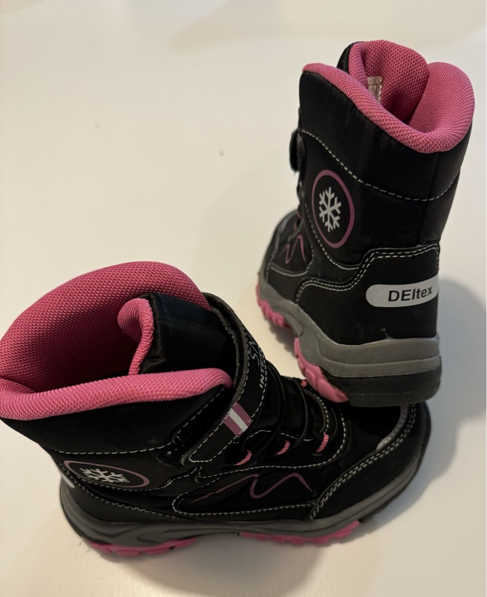 Scarpe per ragazze: Bottes pour l’hiver enfant – Usato da Genève venduto da AS27 2
