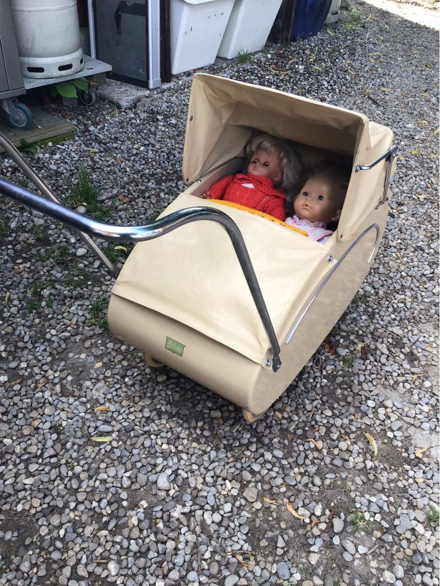 Voitures de poupées: Antiker Puppenwagen – D'occasion à Bazenheid par jud_wk8k 4