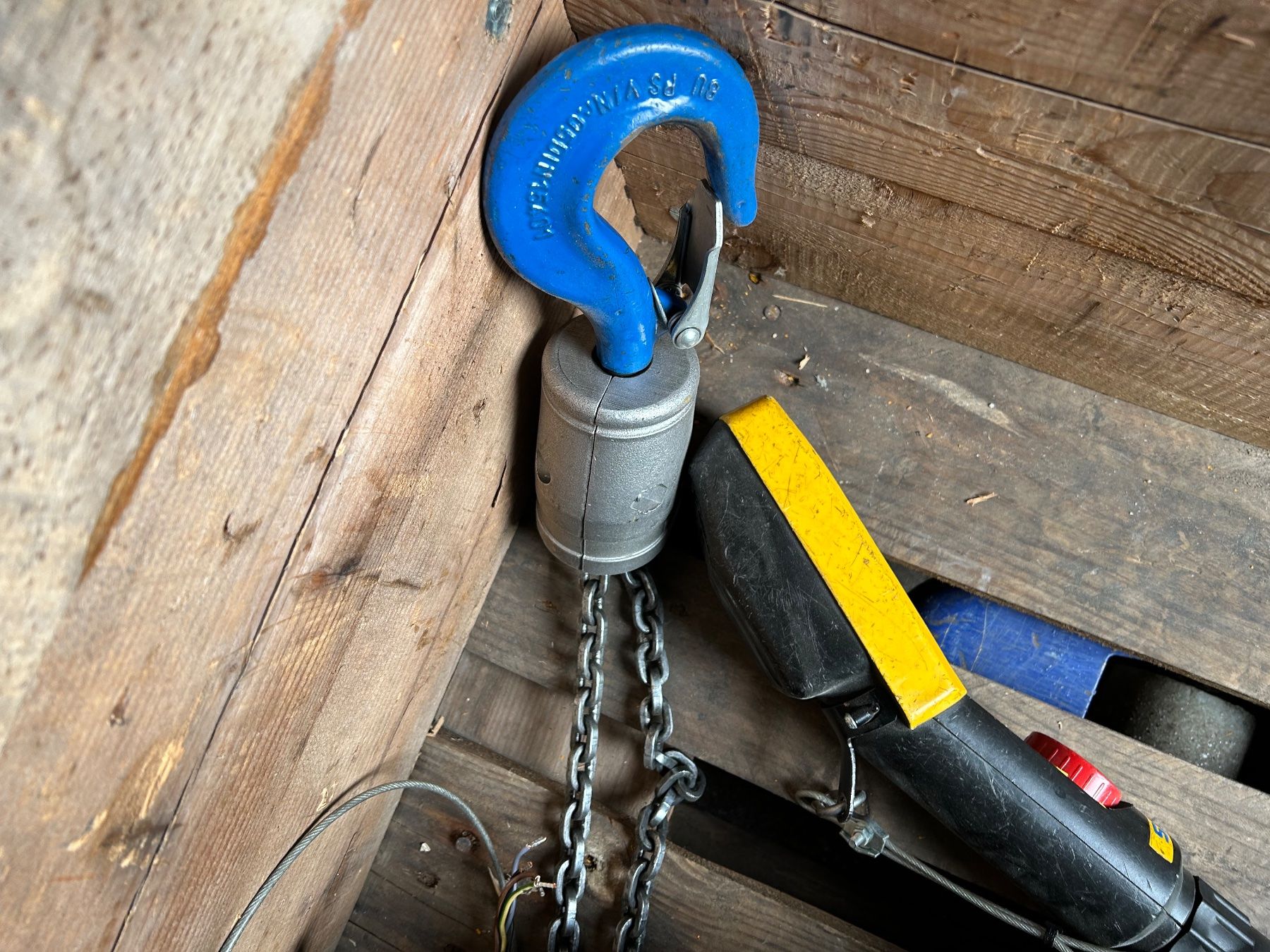 Gru: ABUS Kran 1 t – Usato da Aarau venduto da Belli49 1