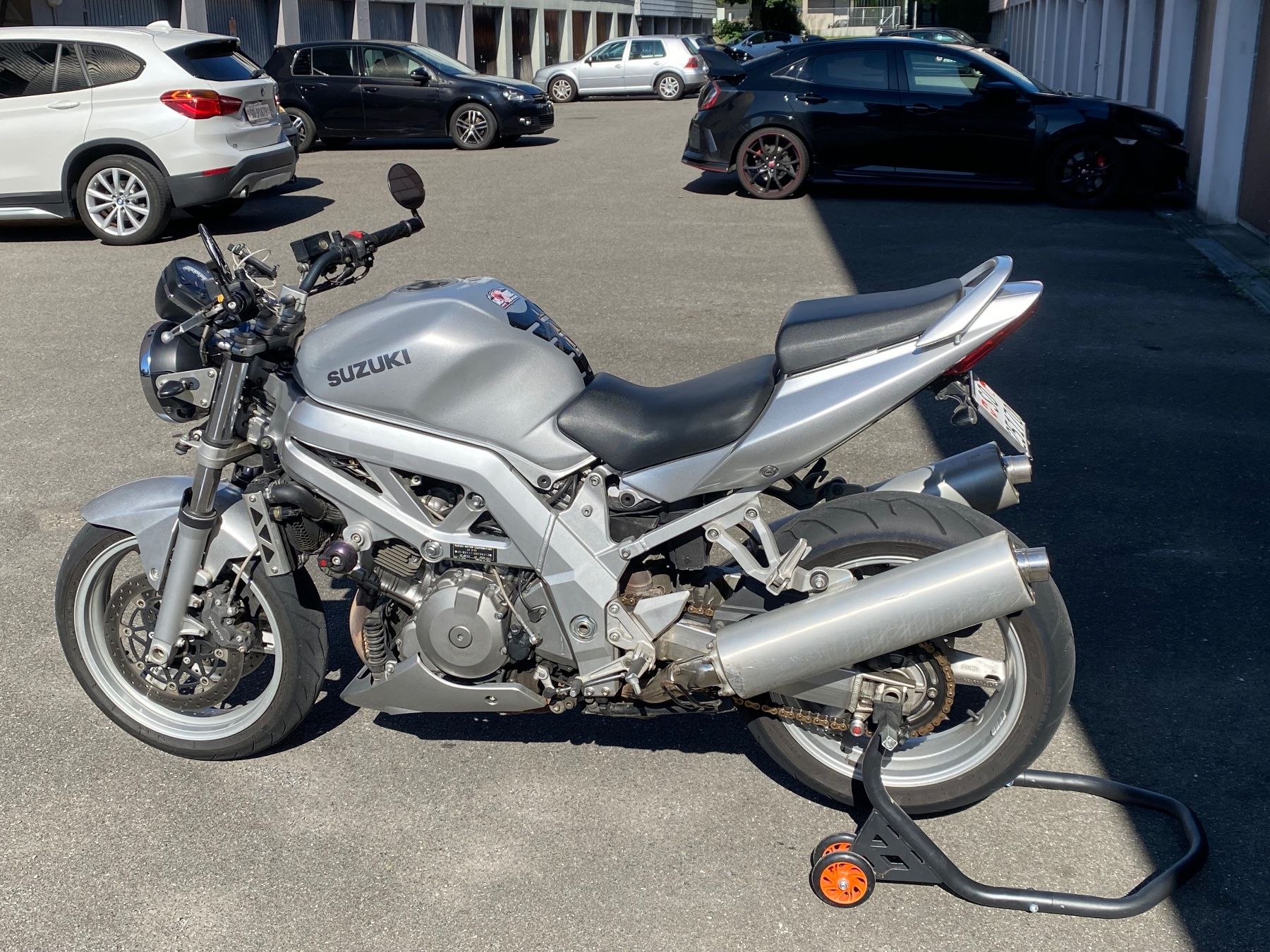 Suzuki Strasse: Suzuki SV 1000, 24 000 km – Gebraucht aus Obergösgen von maniek01