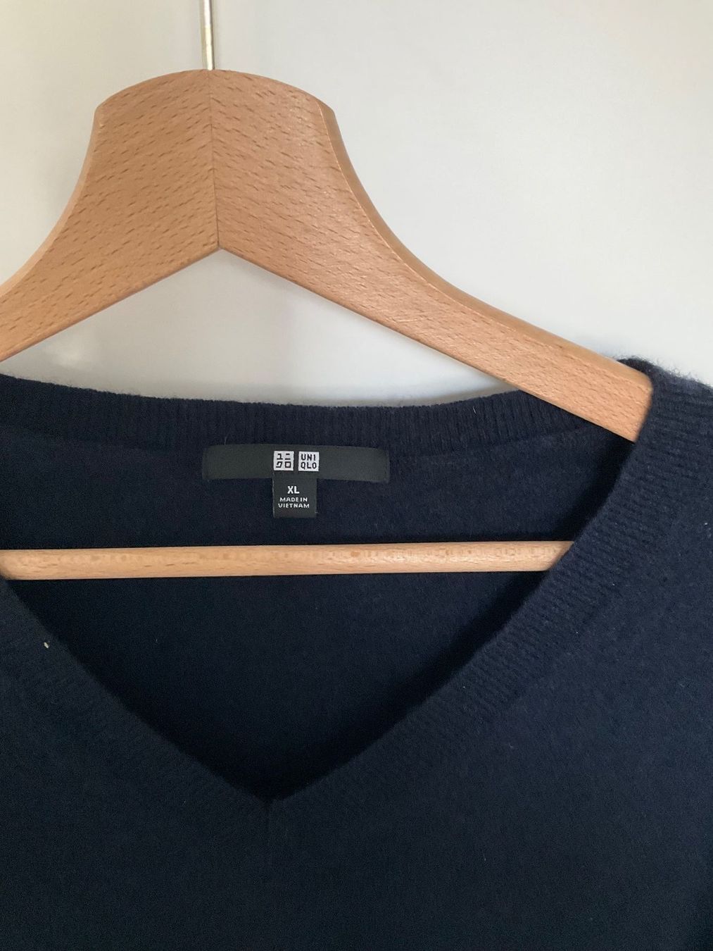 Uniqlo Pullover & Sweatshirts: Kaschmirpullover – Gebraucht aus Wädenswil von Vuki 1
