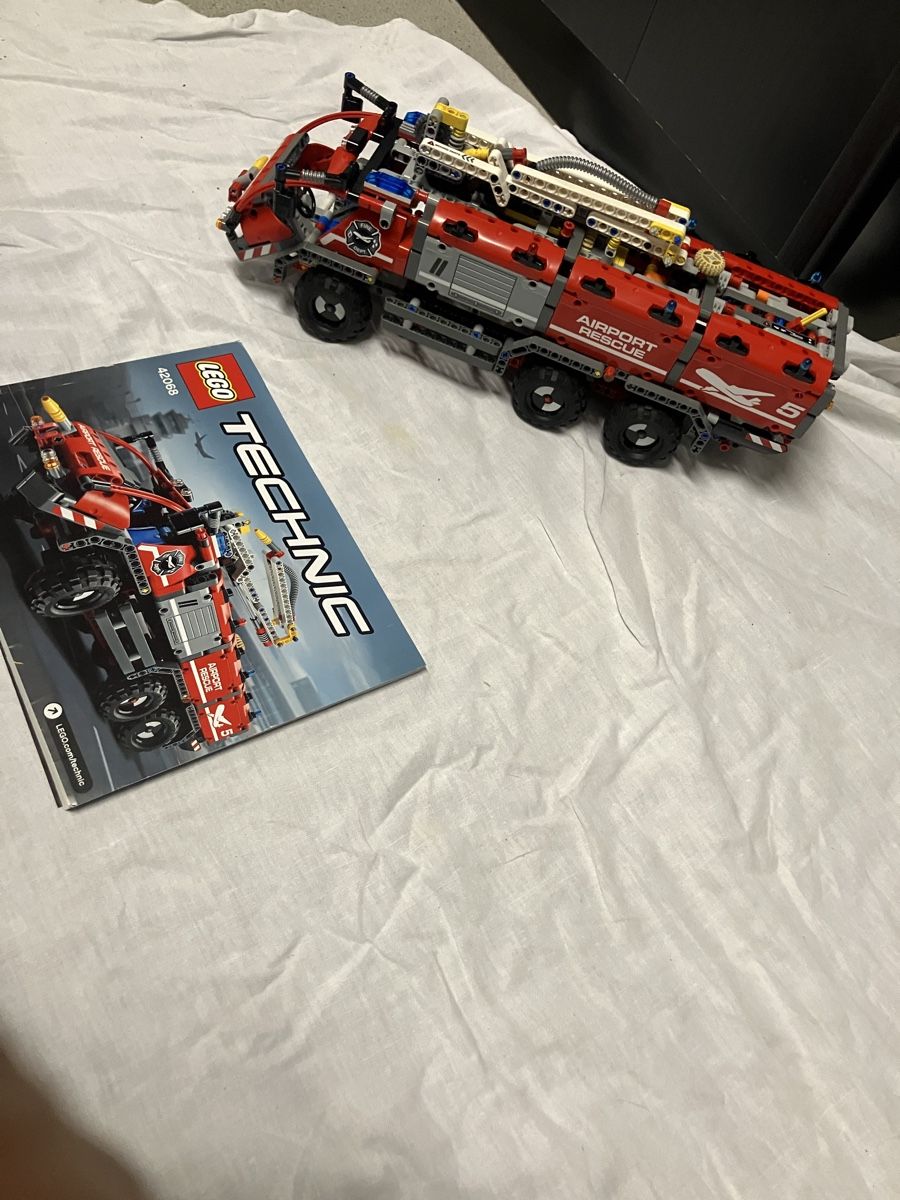 Lego Jeux de construction: Lego Technic Set 42068 – D'occasion à Chur par GC190 1