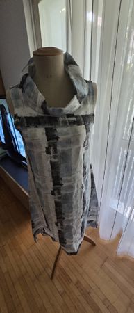 Kleid INGRID MUNT Grösse M Muster sleeveless 