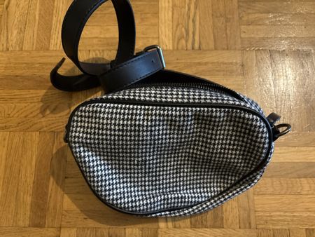 Sac banane à carreaux noir et blanc - tendance automne