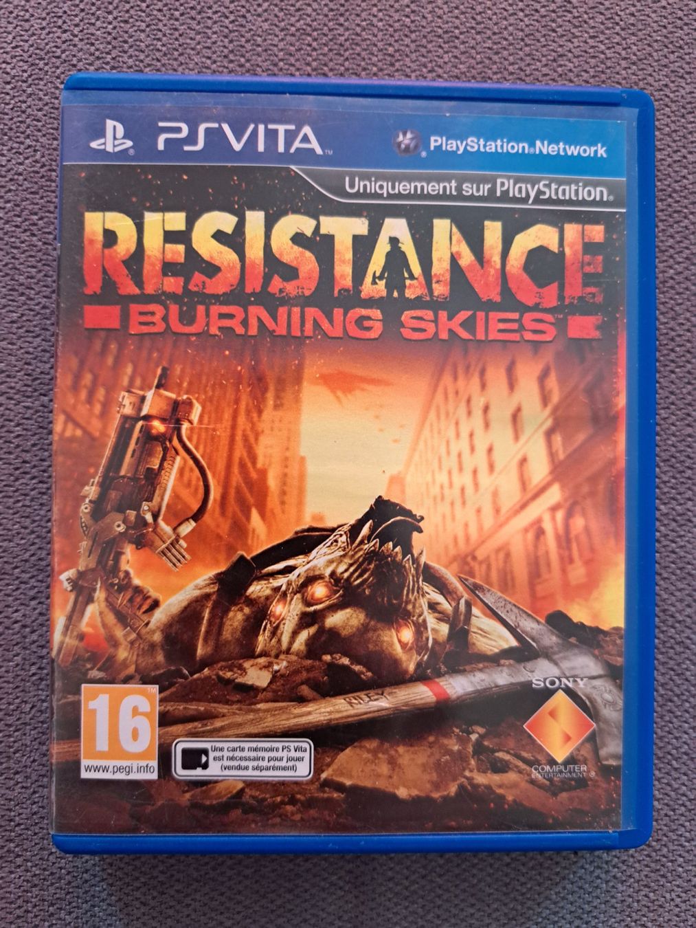 Sony Spiele: Resistance Burning Skies PS Vita – Gebraucht aus Genève von eng_7ylp