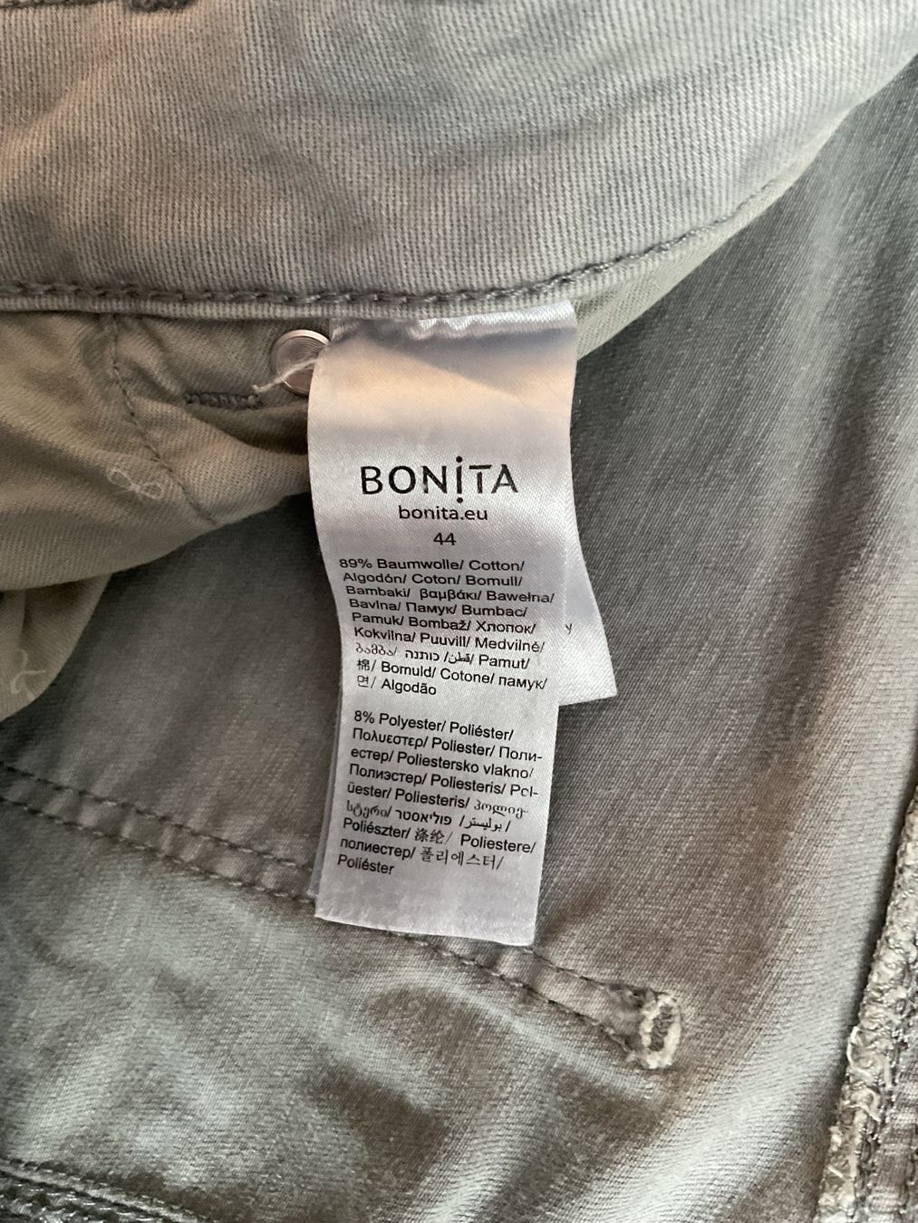 Bonita Hosen: 7/8 Hose Gr.44 von Bonita – Gebraucht aus Biel-Benken BL von Sahra1 2