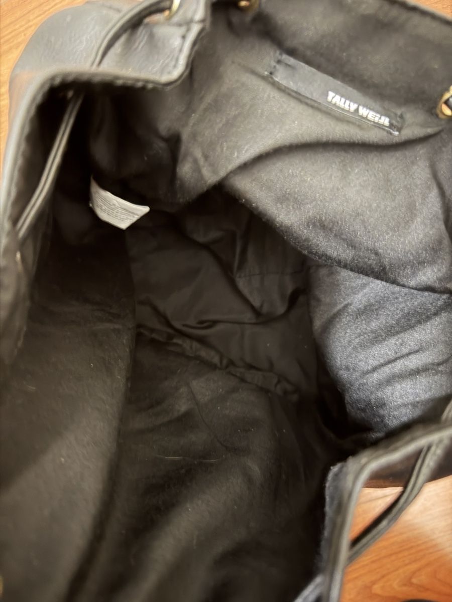 Zaini: Tally Weijl Black Faux Leather Backpack – Usato da Dänikon ZH venduto da RAFIMIKI 2