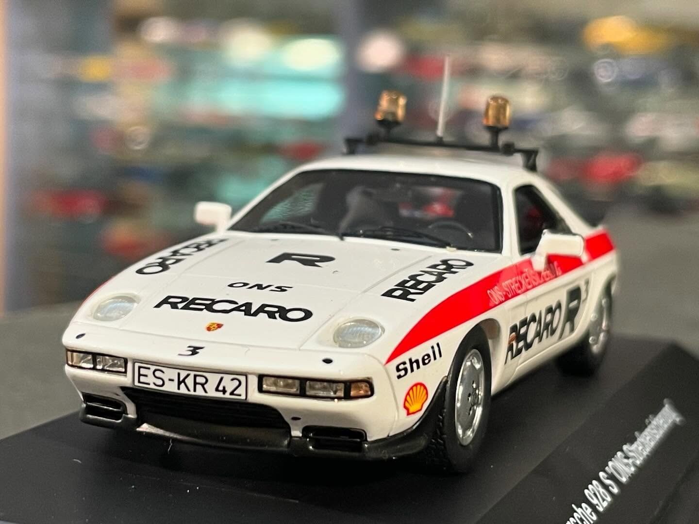 Porsche Modellautos: Porsche 928 S "ONS-Streckensicherung" – Neu und originalverpackt aus Flawil von Imperiosud 2