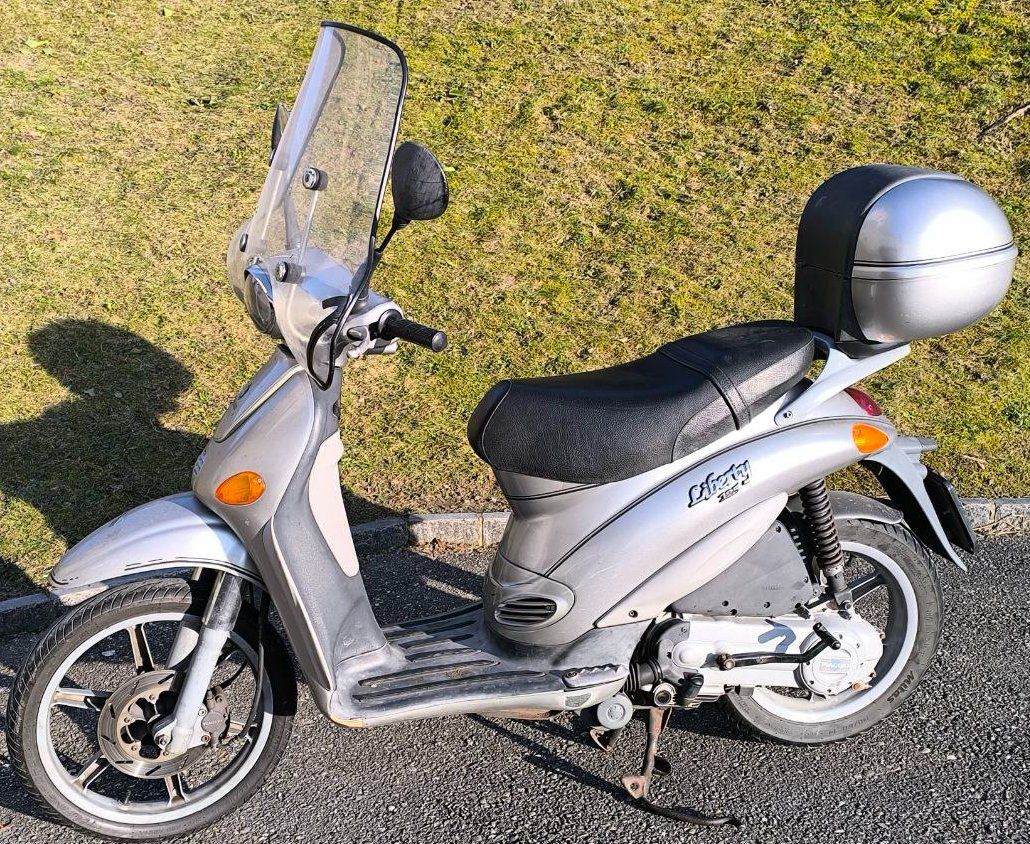 Piaggio Scooter: Roller Piaggio Liberty 125 grau-met. 2000 – Usato da Oftringen venduto da mondreiter