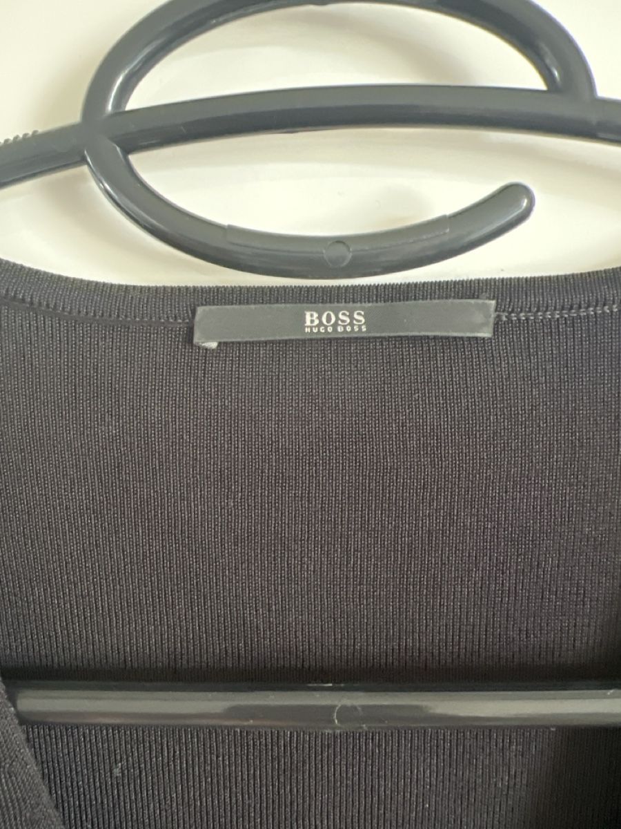 Hugo Boss Top: Boss Oberteil – Usato da Zürich venduto da Lala_11 1