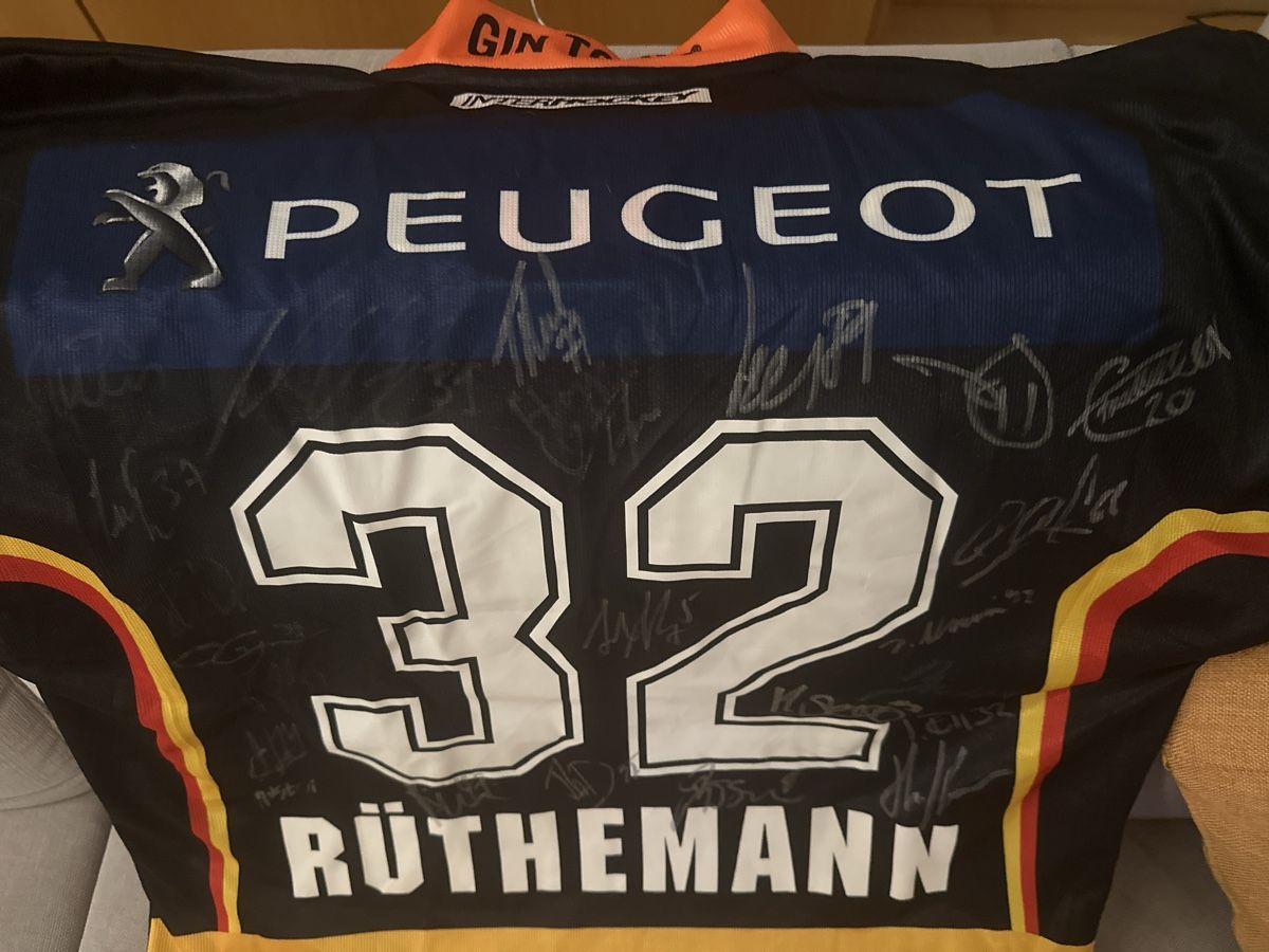 Leibchen & Hosen: Sc Bern 2010/2011 – Gebraucht aus Morbio Inferiore von Ecod 8