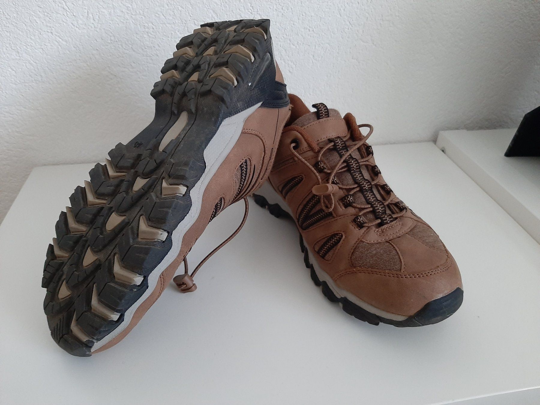 Graceland Herrenschuhe: Wanderschuhe Sneaker Graceland Gr. 40 – Gebraucht aus Konolfingen von Mcumulus 1