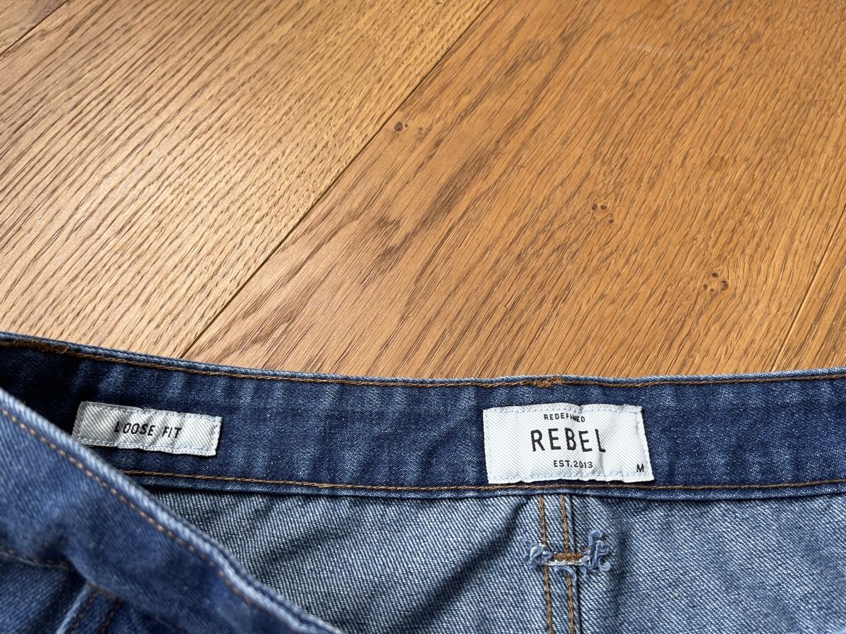 Jeans: Jeans Shorts REBEL Gr. M – Neuf (Voir description) à Sigriswil par Krugle83 2