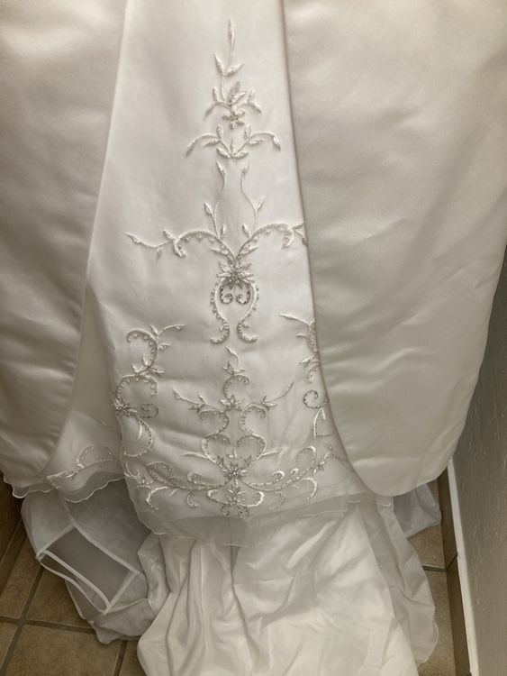 Robes: Hochzeitskleid – D'occasion à Wetzikon ZH par Rescanv6 3