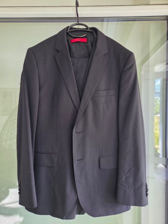 Hugo Boss Anzug Dreiteiler Schwarz Gr. 48