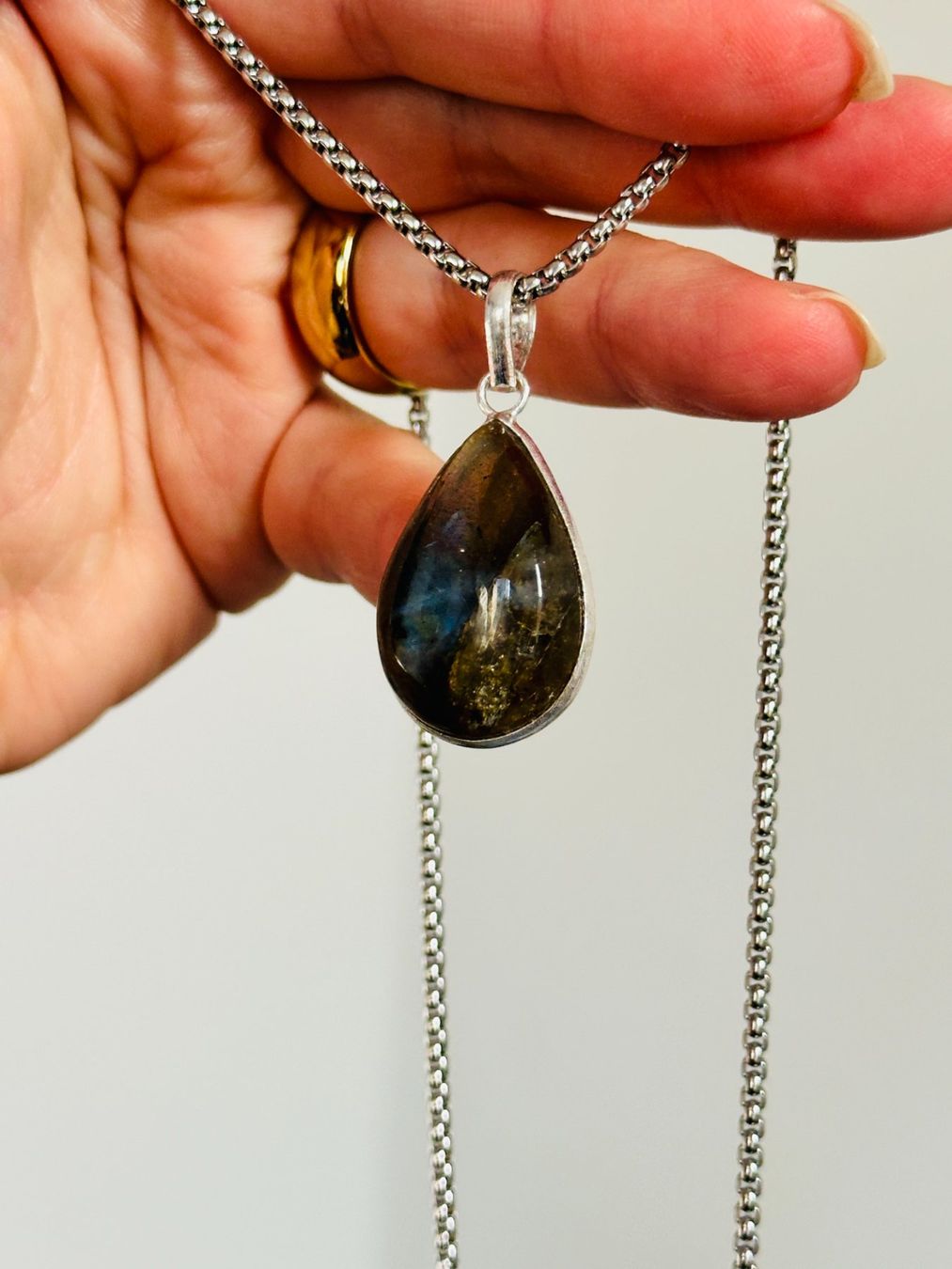 Catenine: Fashionable labradorite necklace – Nuovo e nell'imballaggio originale da Genève venduto da AGBERG 3
