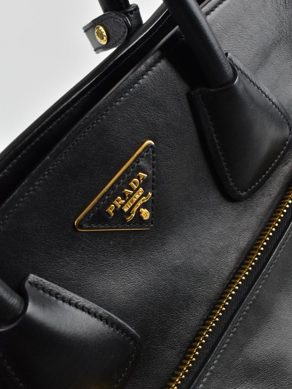 Prada Borse da donna: Prada Front Pocket Wing Tote, schwarz – Usato da Nürensdorf venduto da 2ND_STORY 4