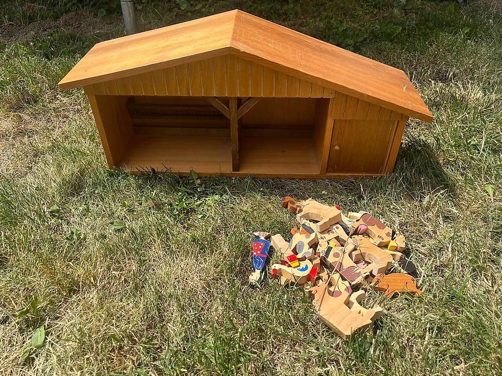 Giocattoli: Holzspielzeug Bauernhof – Usato da Tägertschi venduto da jen_8brl