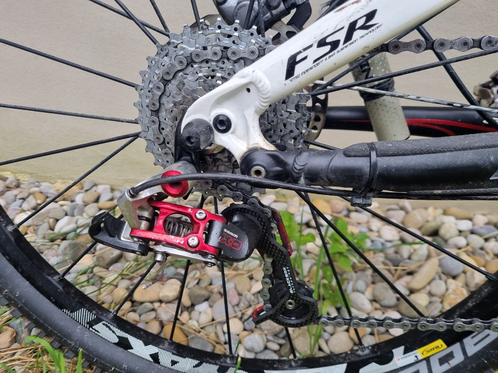Specialized Biciclette: Specialized 2010 Epic Expert MTB, size L, XTR / SRAM X0 – Usato da Zürich venduto da letobias 3