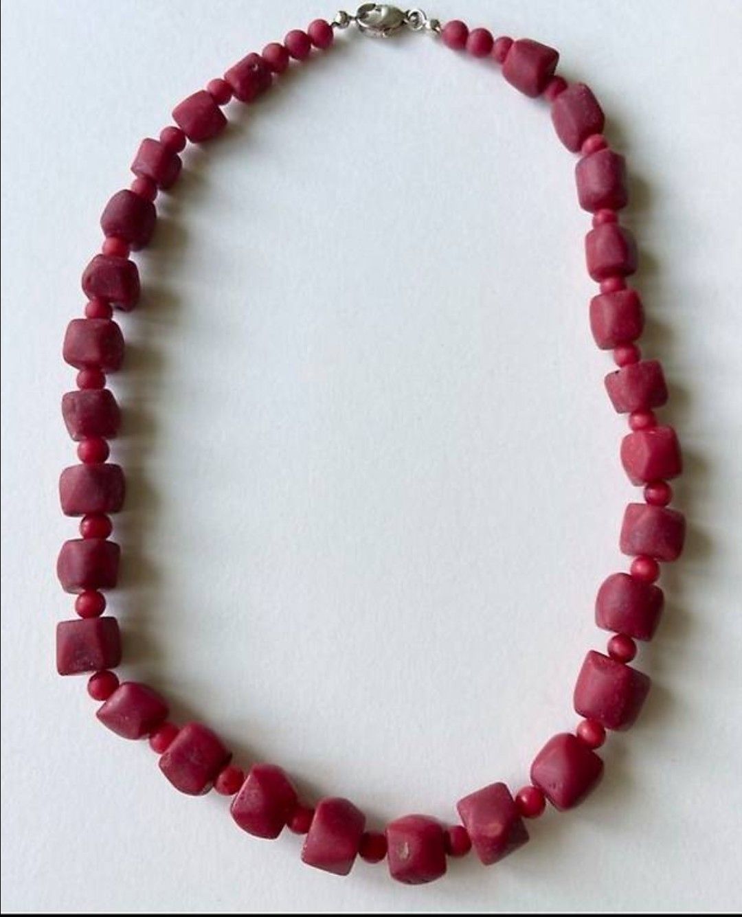 Catenine: Korallen Kette mit Silber Verschluss – Usato da Schiers venduto da bak007
