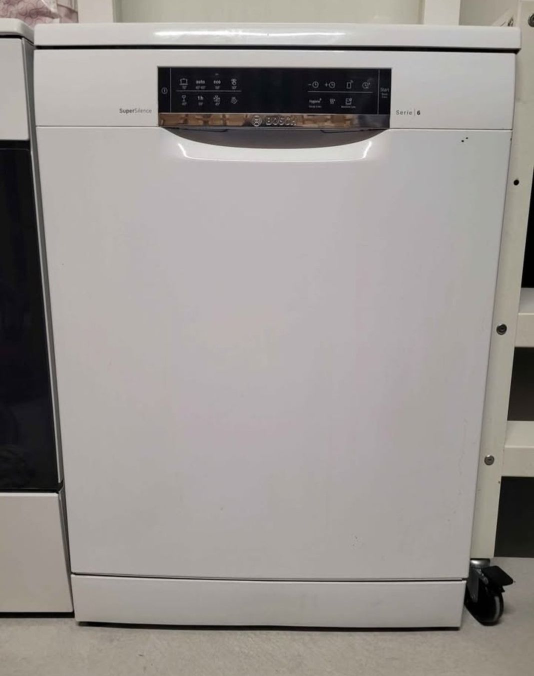 Bosch Lavastoviglie: Geschirrspüler BoschSMS68NW06E – Usato da Schlieren venduto da sse_5j5p 2
