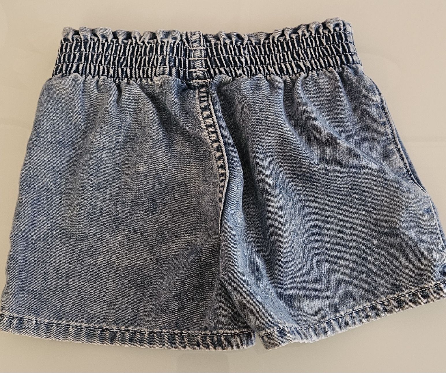 Pantalons: Mädchen Shorts Jeans Optik – Neuf (Voir description) à Matzingen par celine.b.99 1