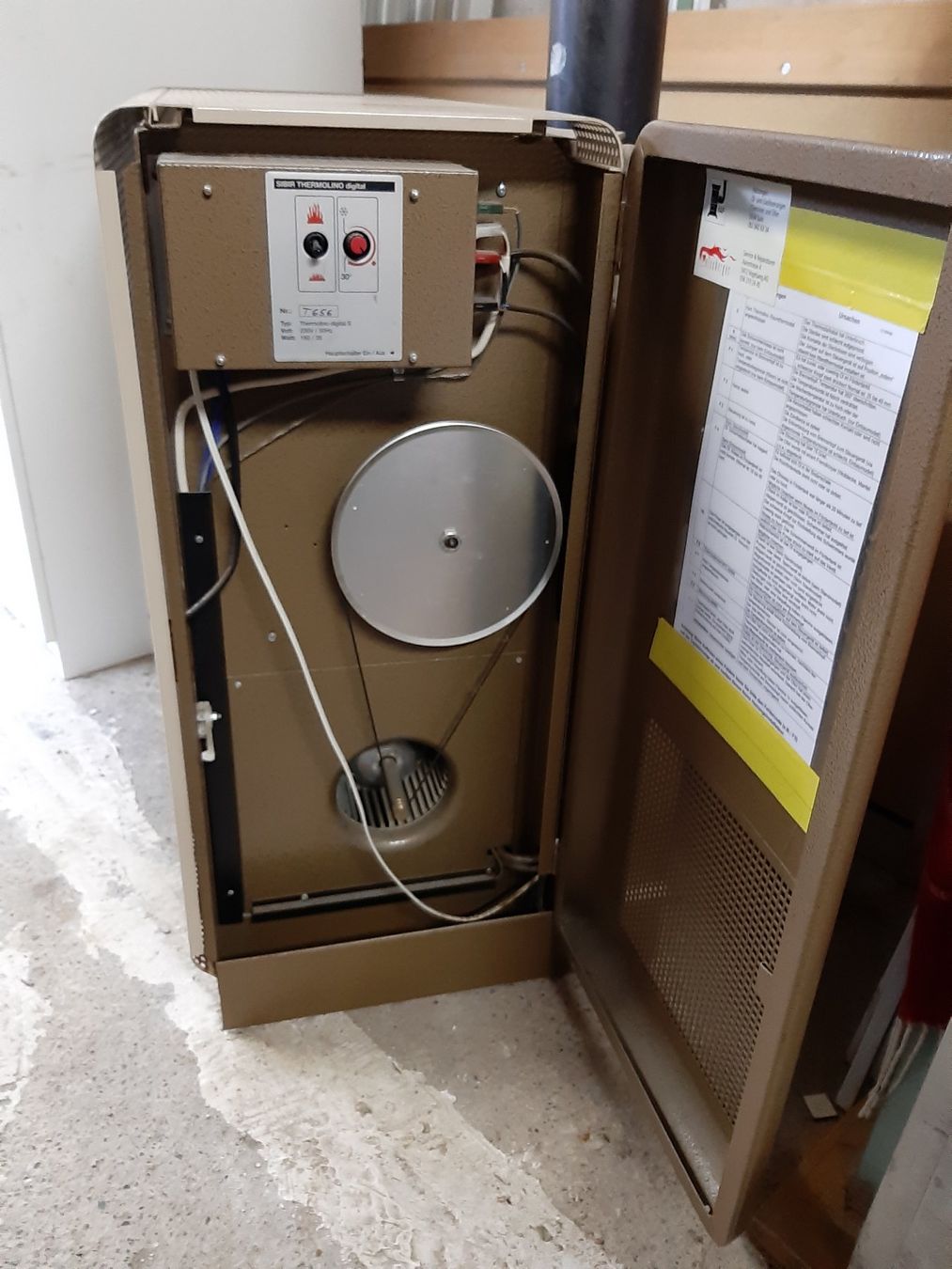 Sonstiges antikes Mobiliar: Oil Ofen – Gebraucht aus Ueken von Goldwing09 1