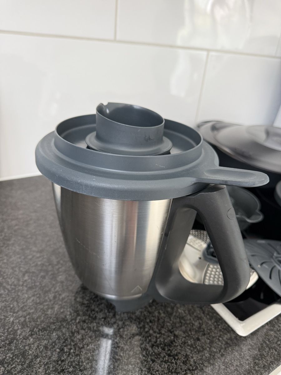 Thermomix Küchengeräte: Thermomix TM6 + Accessoires  – Gebraucht aus Belmont-Lausanne von Michelle_Srdr_ 1