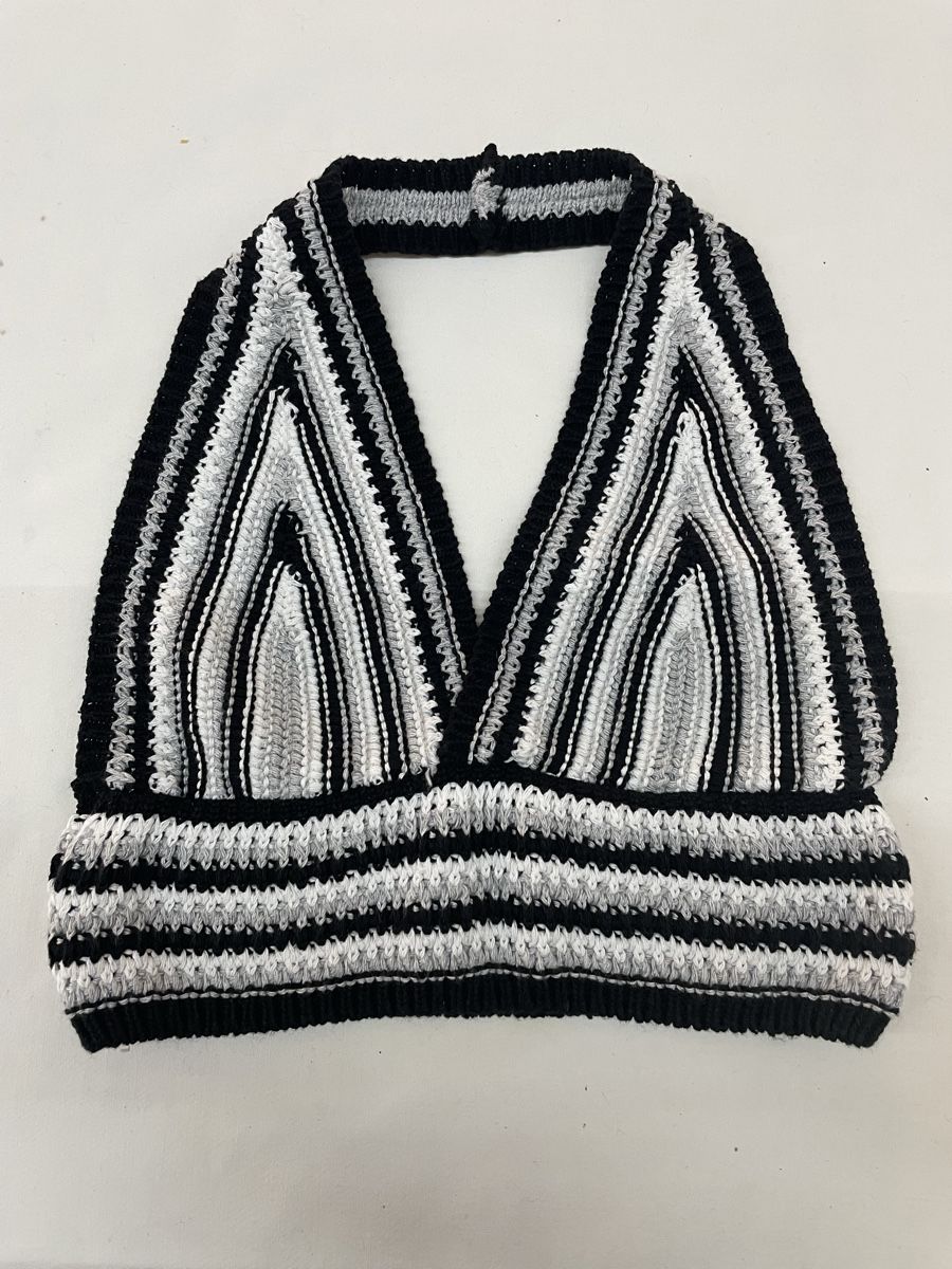 Tops: Neckholder Top neuwertig – Gebraucht aus Ebmatingen von Reva-Sue 3