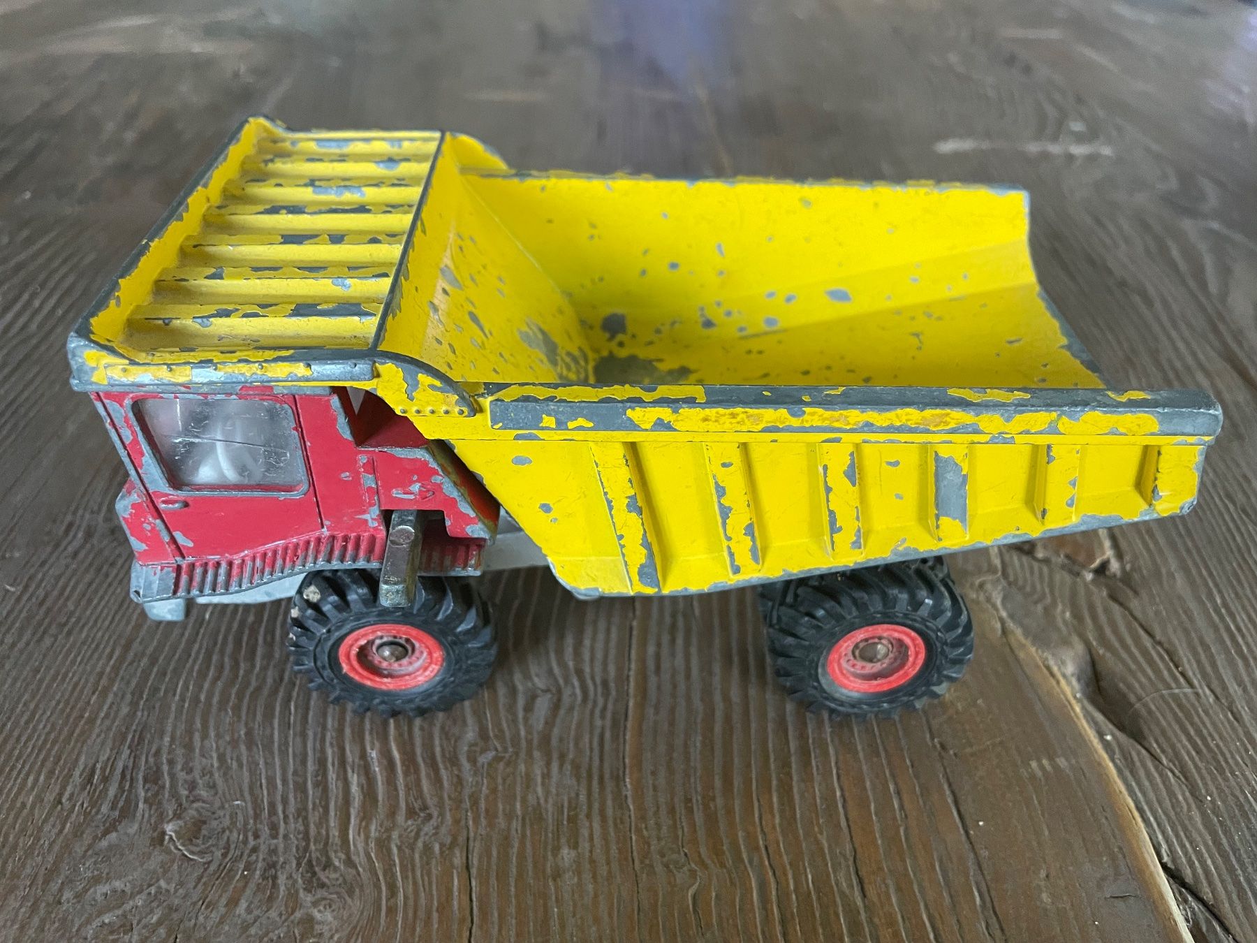 Dinky Toys Modellini d'auto: Dinki Toys Dump Truck – Usato da Volketswil venduto da rubin74 2