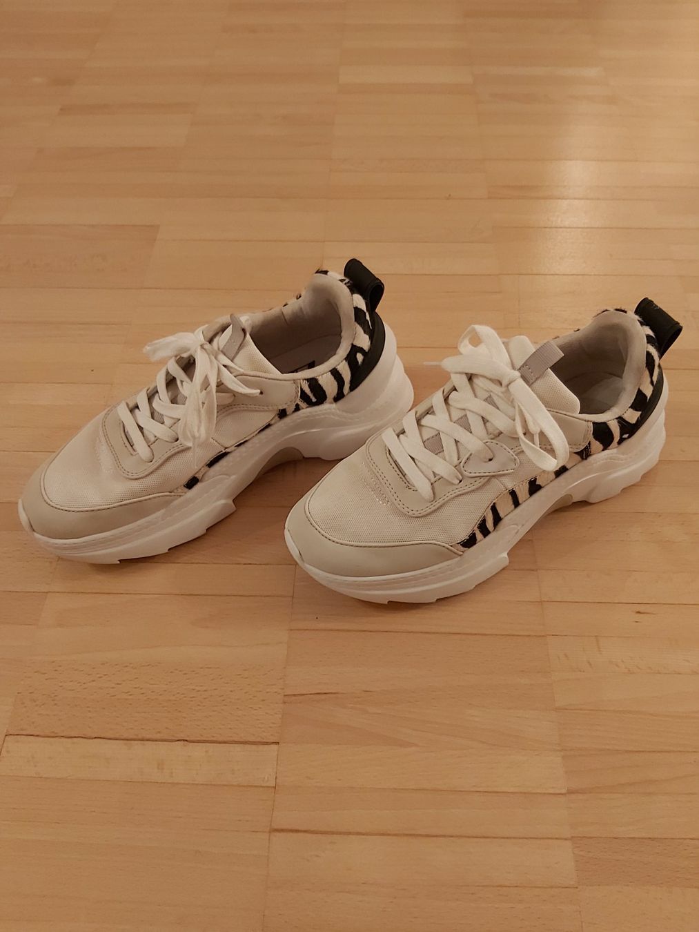 Zara Scarpe da donna: Zara Sneaker Leder Grösse 38 – Usato da Frauenfeld venduto da mariom02