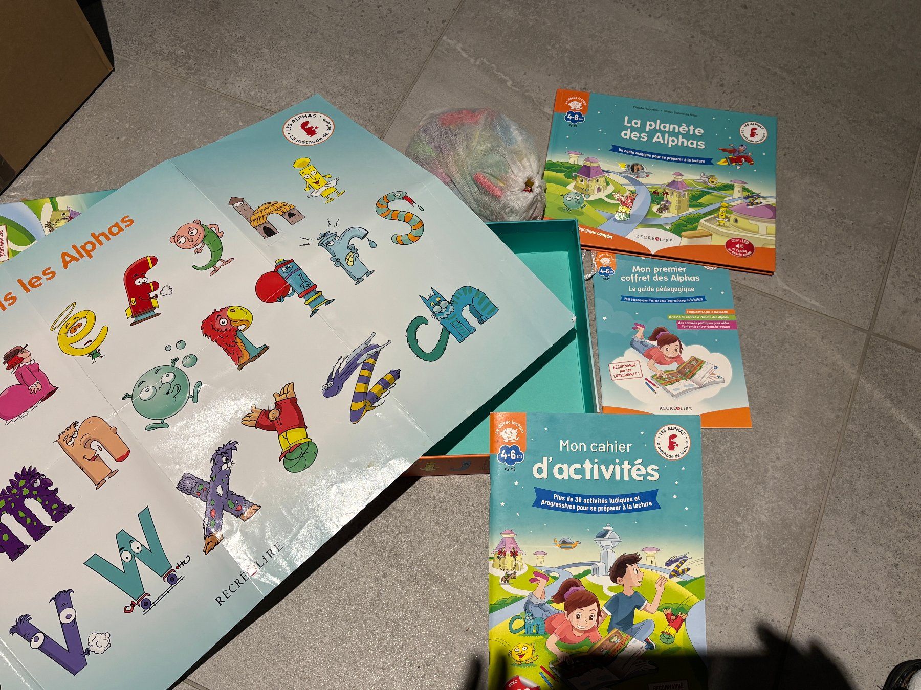 Spiele: Coffret des Alphas jeu éducatif 4 - 6 ans complet – Gebraucht aus Salvenach von gwenwywar 2