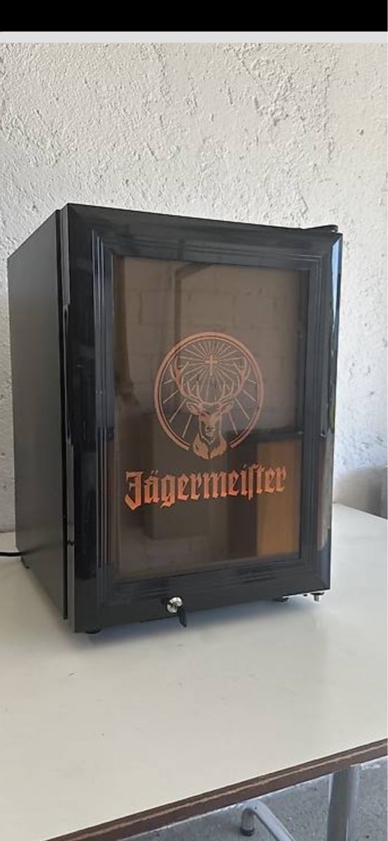 Kühlschrank: Jägermeister mini Freezer – Gebraucht aus Zetzwil von ZB05