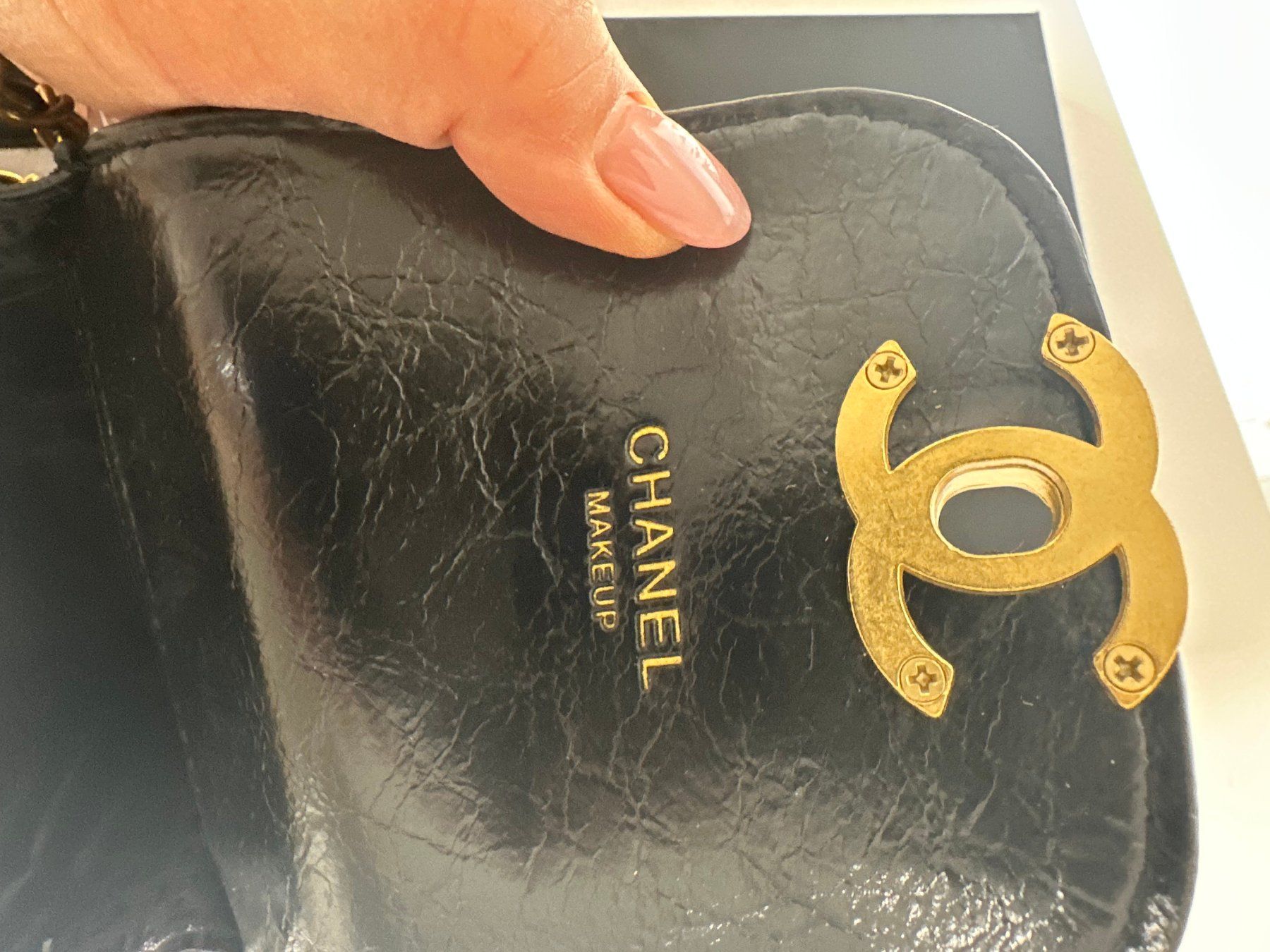 Chanel Taschen: Chanel Beauty VIP Set – Neu und originalverpackt aus Steinmaur von regenbogen052 7
