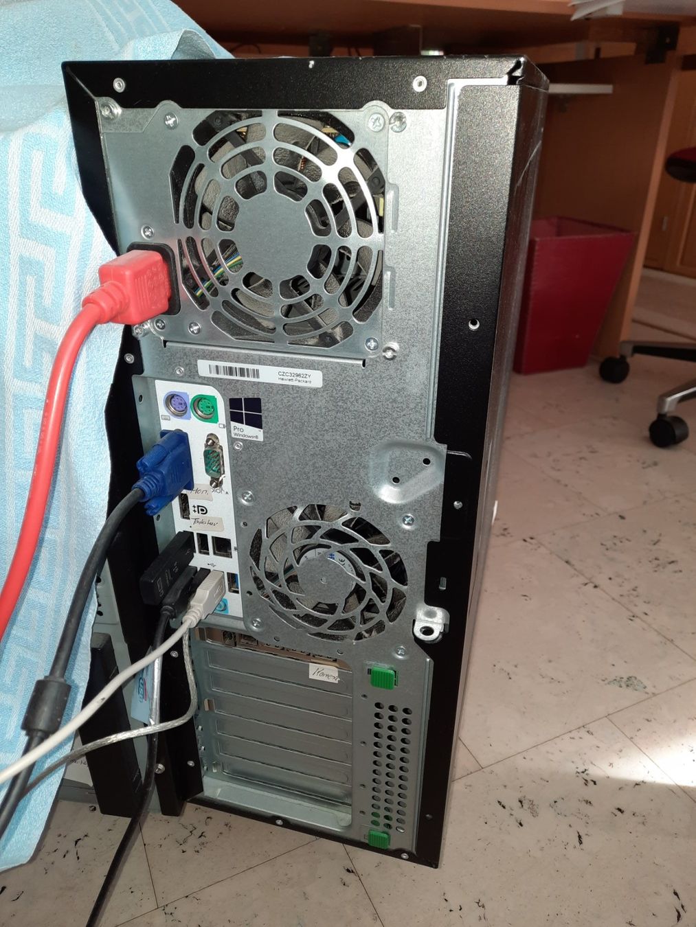 PCs: HP-Computer -Tower-Gehäuse – Gebraucht aus Schönenwerd von  2