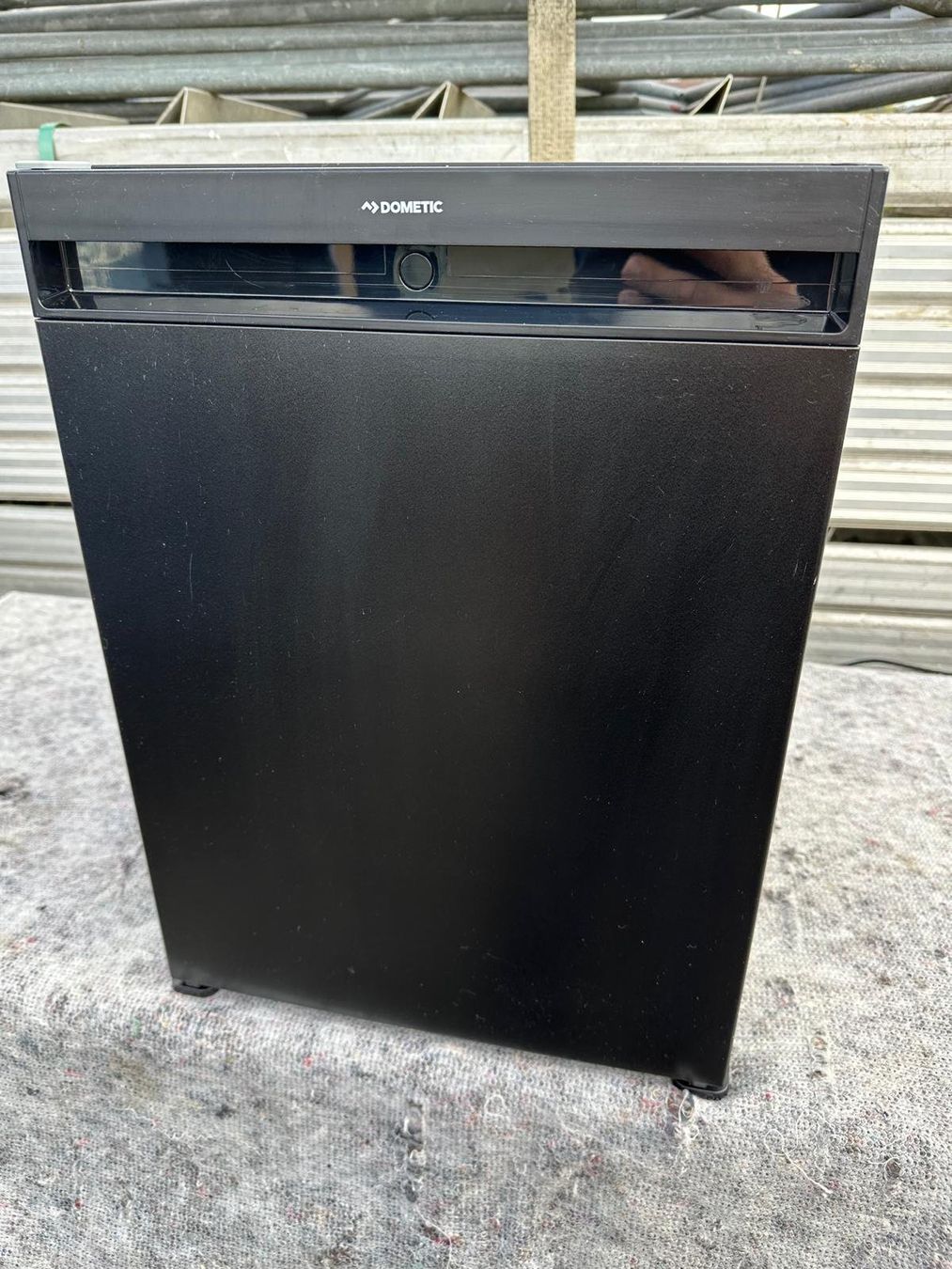 Frigoriferi: Minibar Dometic RH 430 NTE – Usato da Spreitenbach venduto da Space_X 1