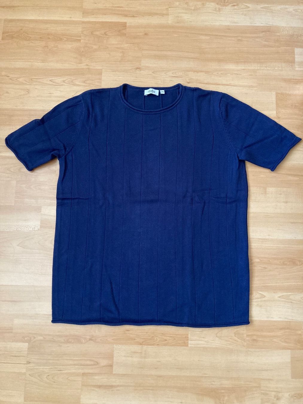 Pulls & Sweat-shirts: dunkelblauer, kurzärmliger Baumwoll-Strickpullover – D'occasion à Bönigen par Amsoldingen02